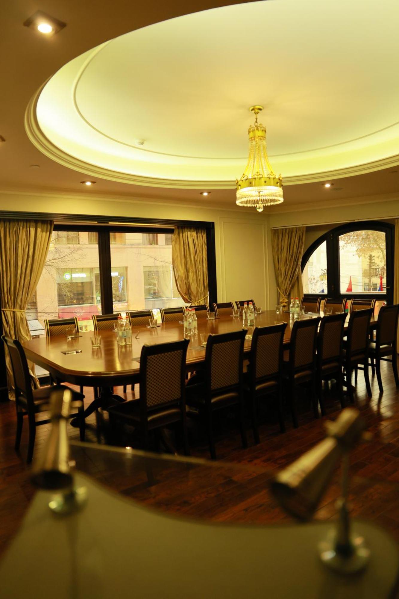 Golden Palace Hotel Yerevan Luaran gambar
