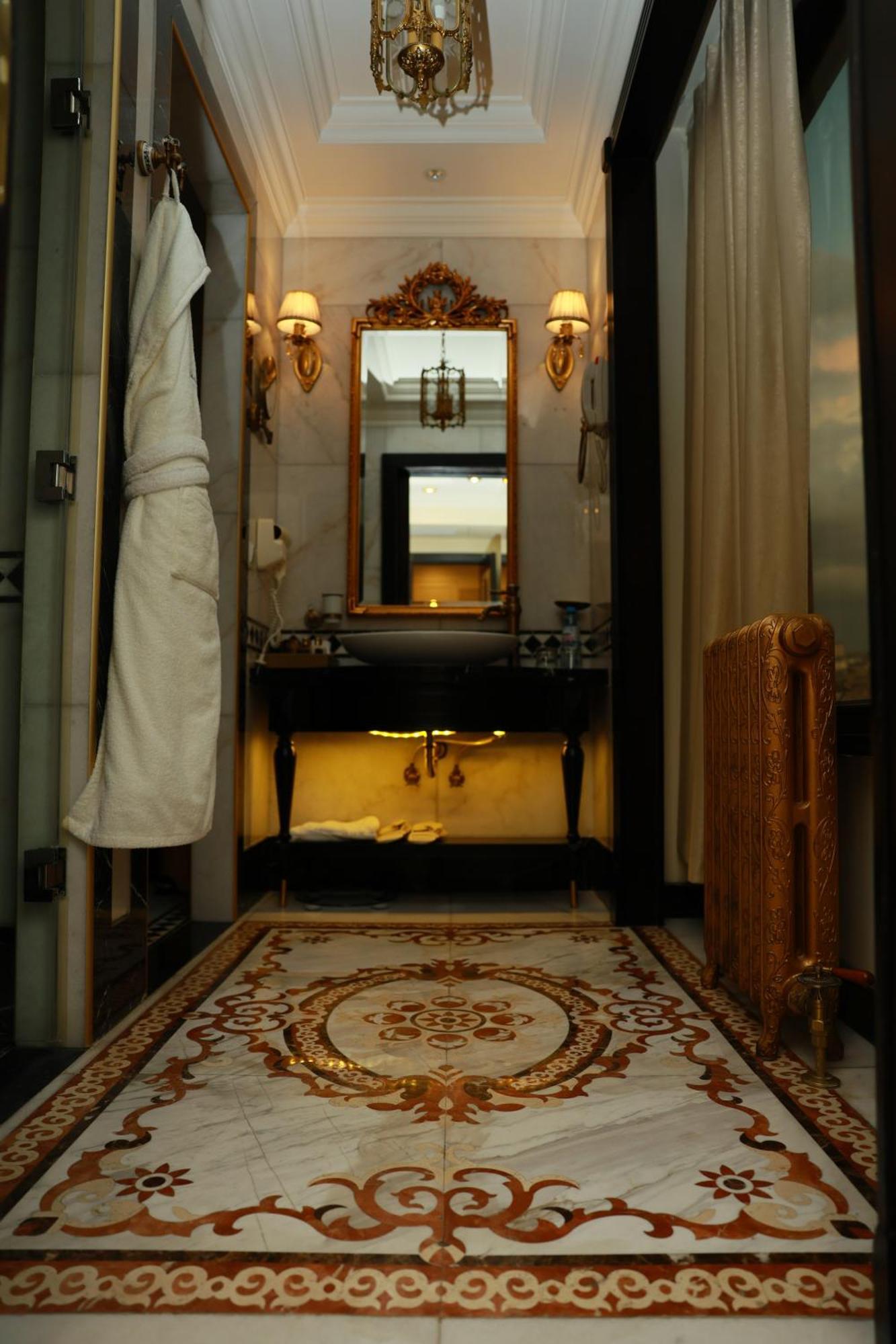 Golden Palace Hotel Yerevan Luaran gambar
