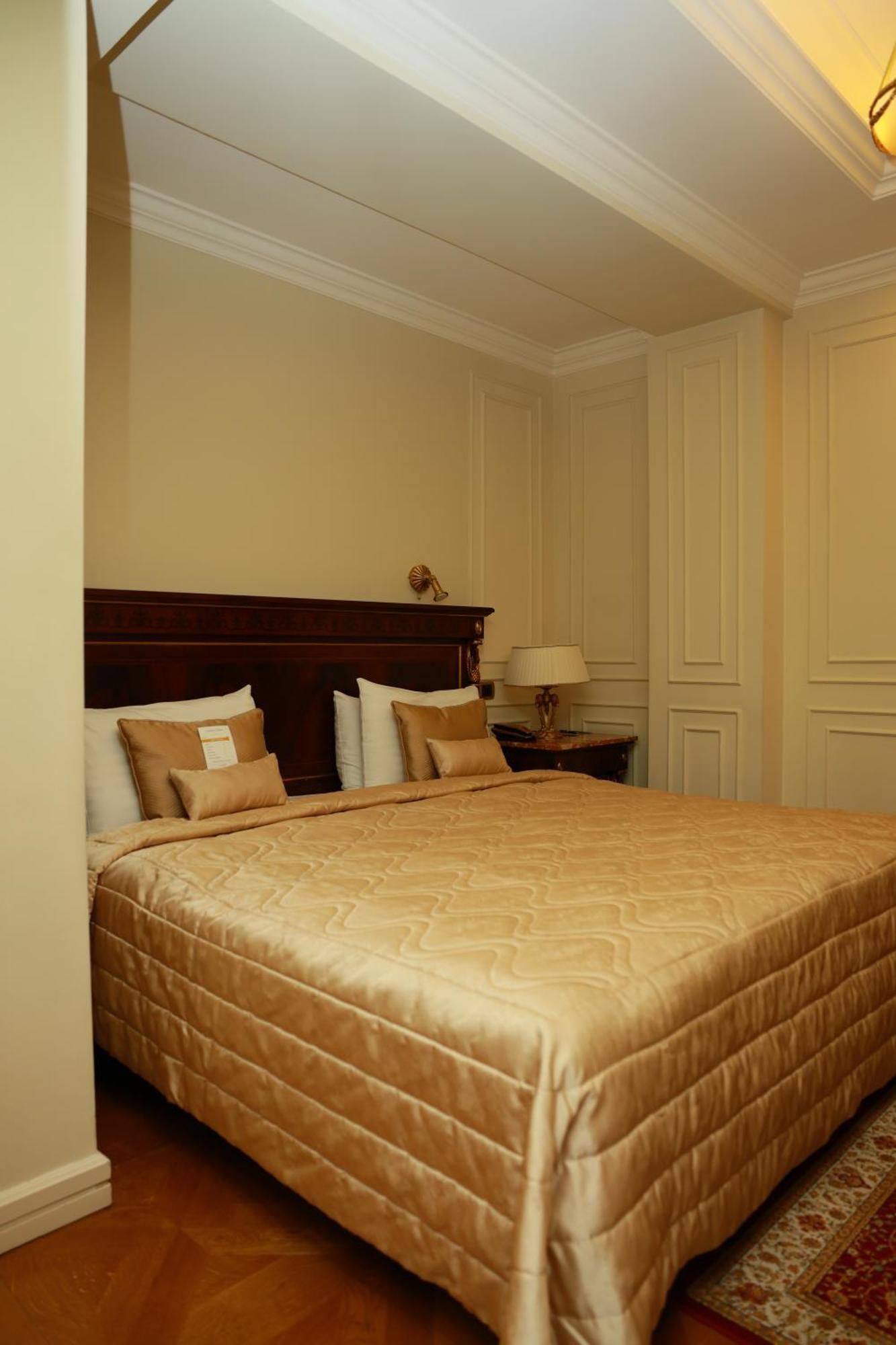Golden Palace Hotel Yerevan Luaran gambar